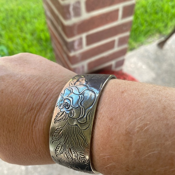 Vintage Pewter Bracelet - Picture 11 of 11